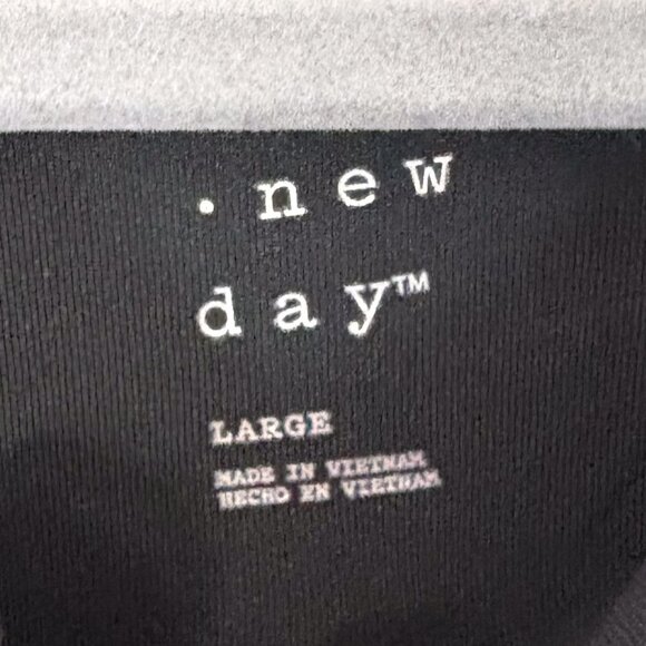 A New Day Women’s Black Crewneck Sweatshirt – Size Large – NWT - Picture 5 of 5
